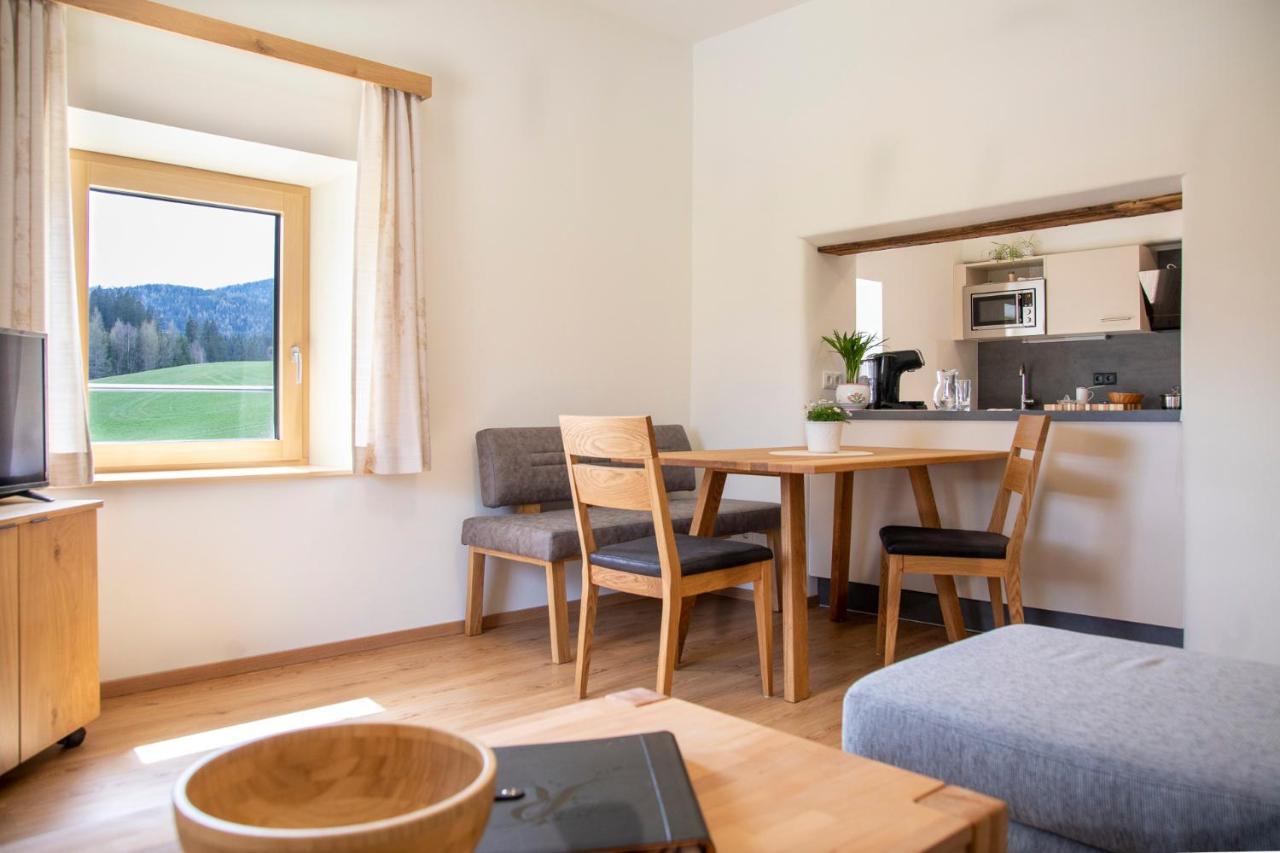 Riesenbauer Apartment Zeutschach ภายนอก รูปภาพ